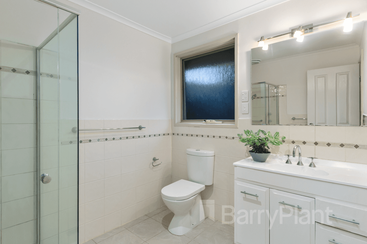 8 Helene Court, Boronia, VIC 3155