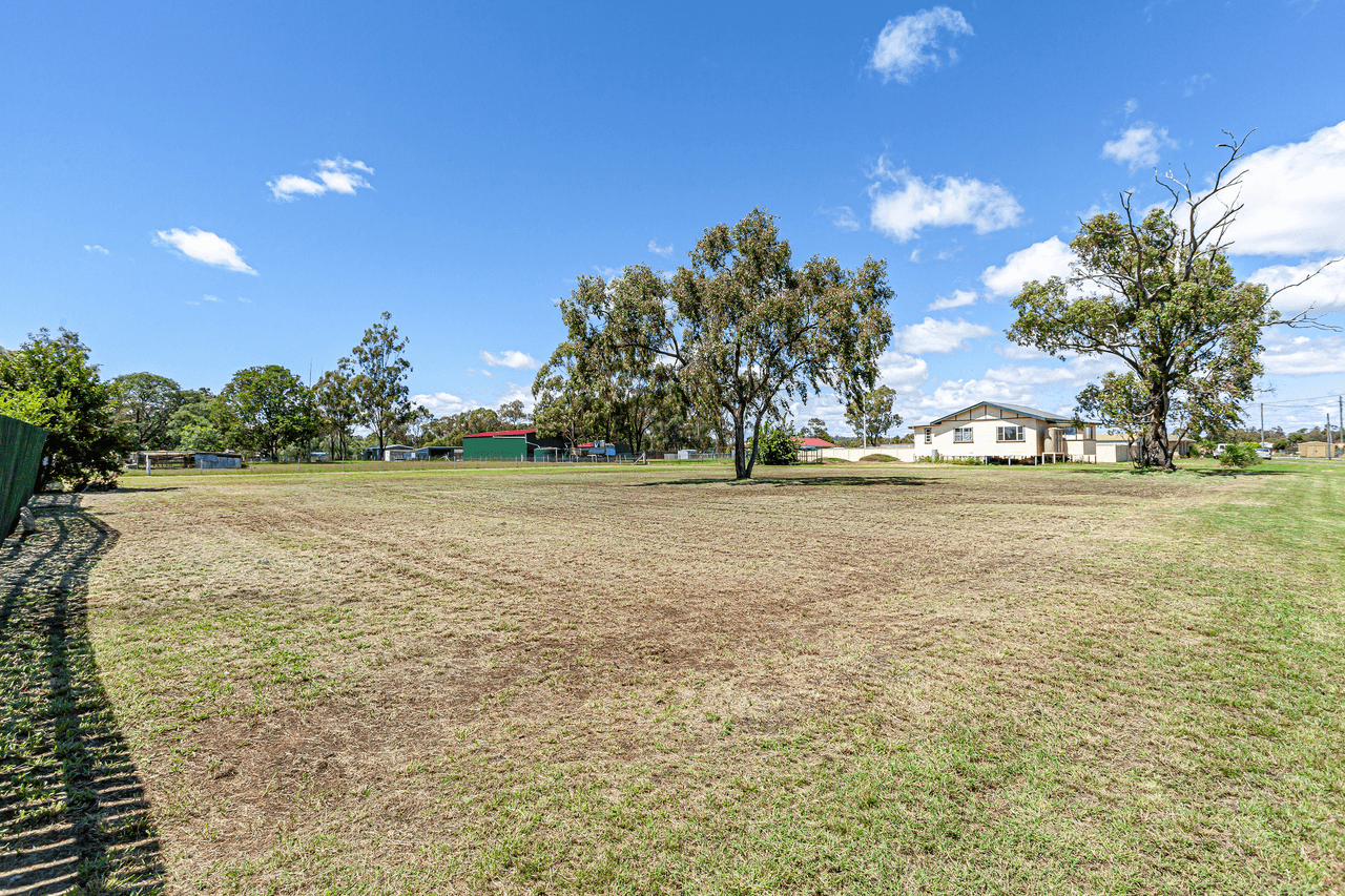 29 Cunliffe Street, OAKEY, QLD 4401