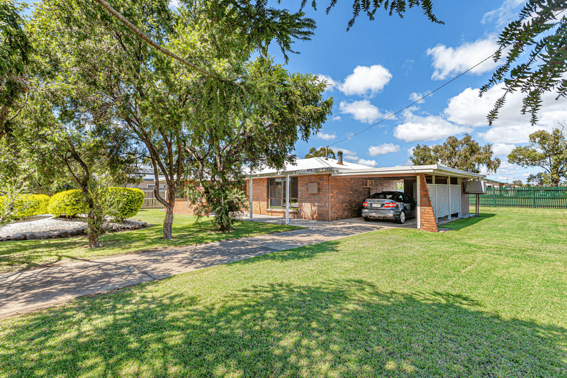 29 Cunliffe Street, OAKEY, QLD 4401