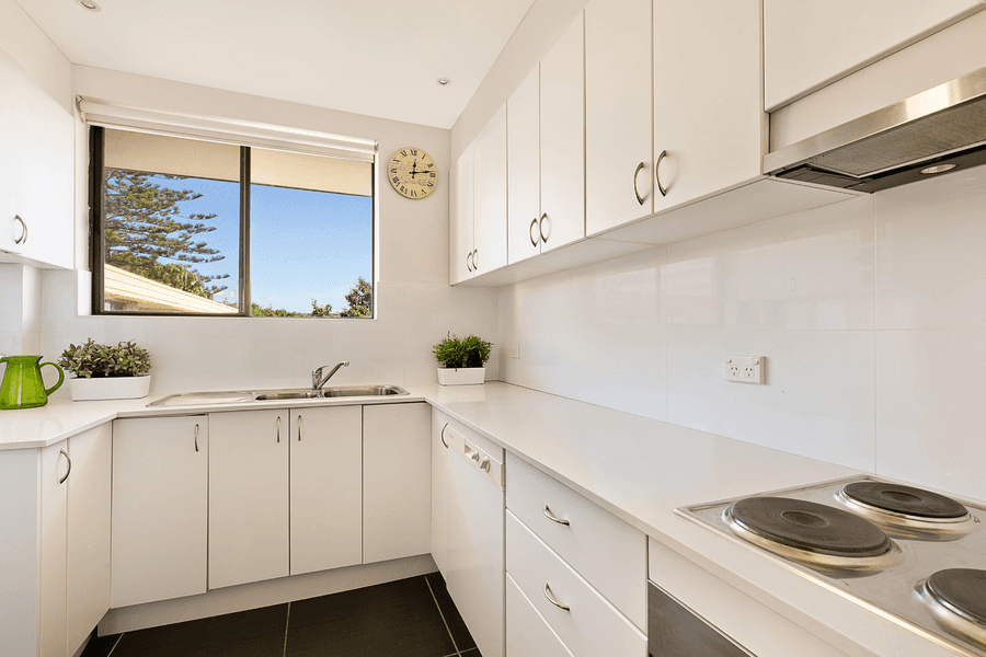 15/63 Pacific Parade, Dee Why, NSW 2099