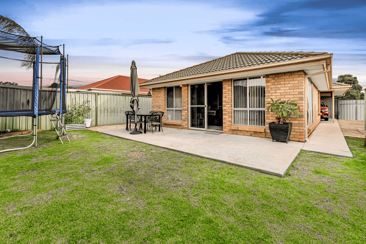 12 Meadows Lane, DAVOREN PARK, SA 5113