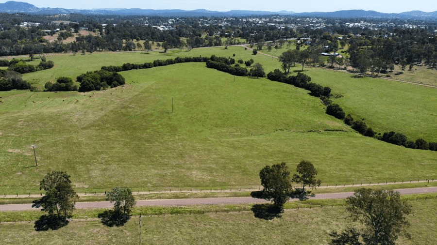 122 Fitzpatrick Road, JONES HILL, QLD 4570