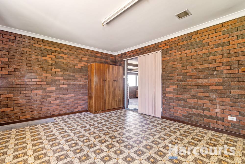 13 Hudson Avenue, GIRRAWHEEN, WA 6064