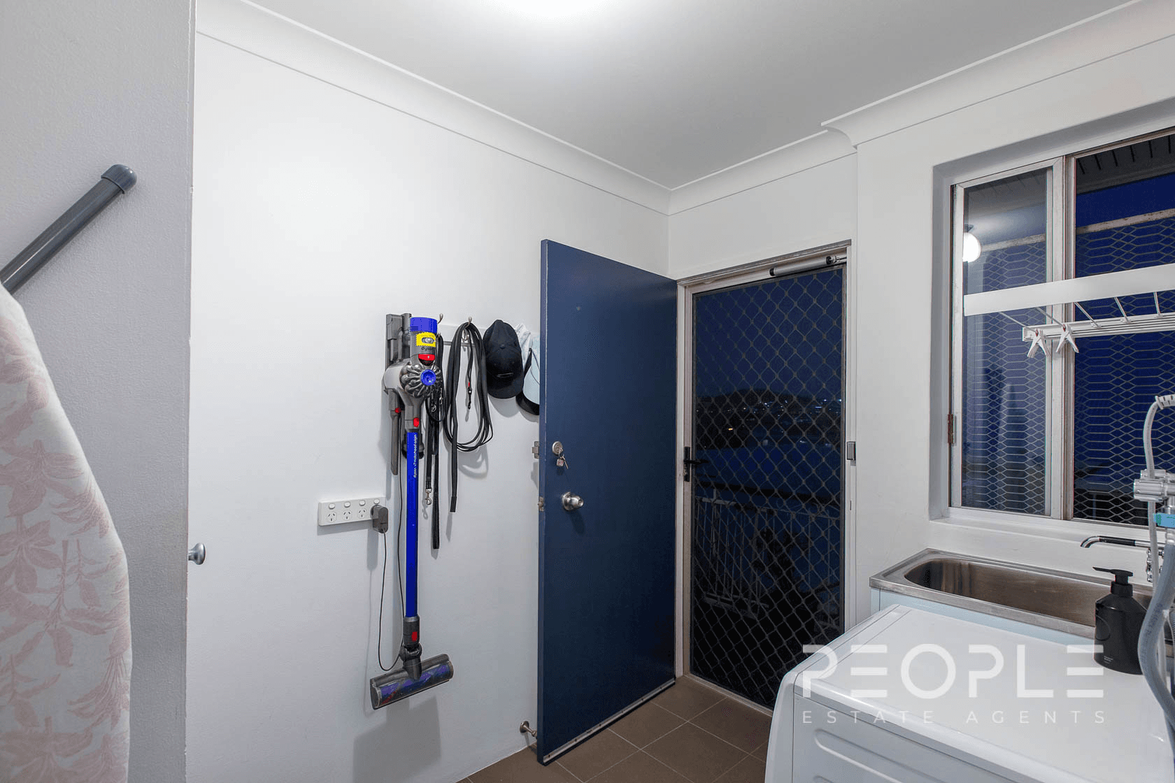 6/235 Cavendish Road, Coorparoo, QLD 4151