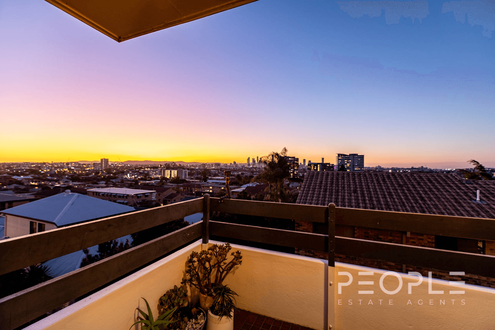 6/235 Cavendish Road, Coorparoo, QLD 4151