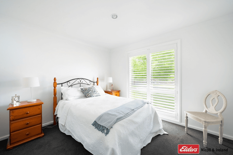 4 Hughes Street, Kelso, NSW 2795