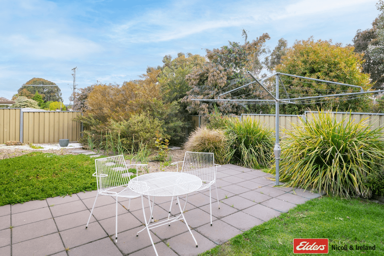 4 Hughes Street, Kelso, NSW 2795