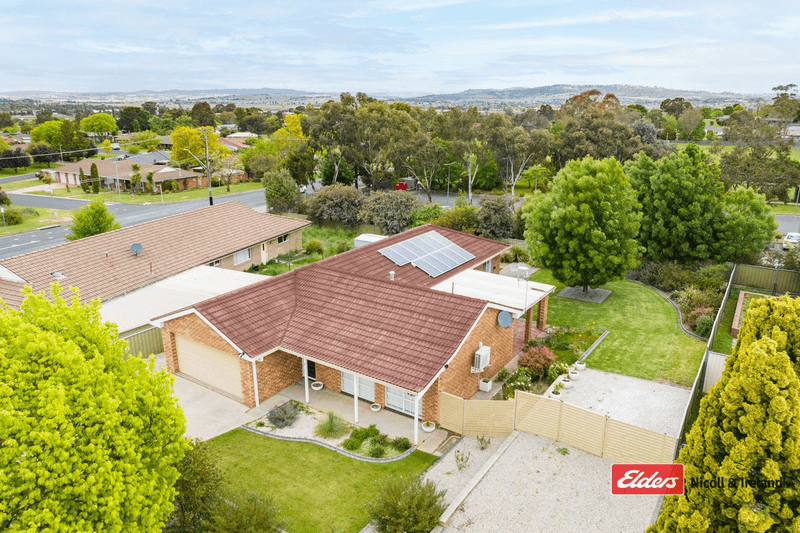 4 Hughes Street, Kelso, NSW 2795