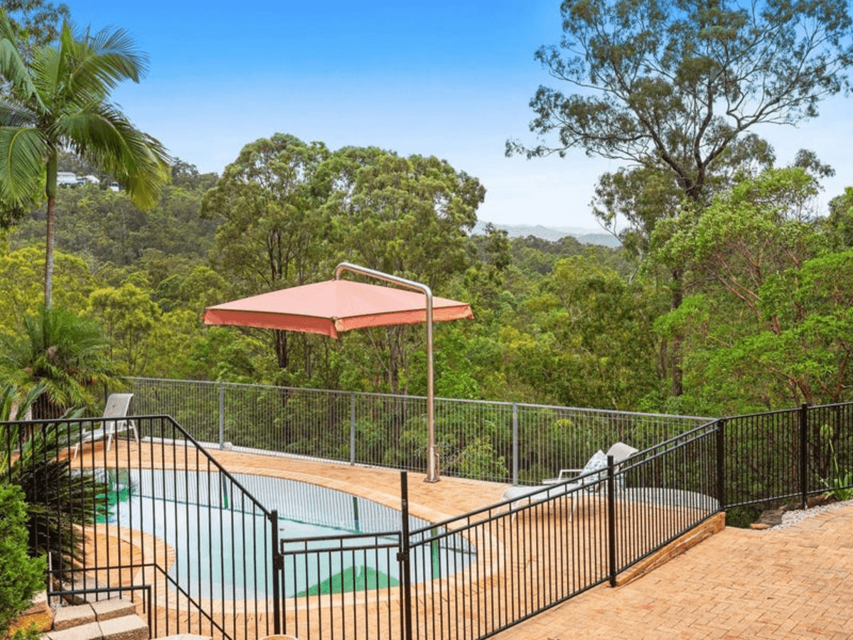 27 Glenrowan Drive, TALLAI, QLD 4213