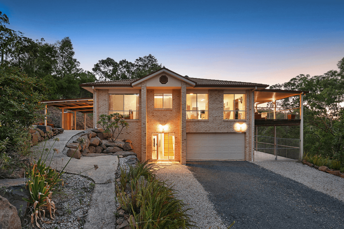 27 Glenrowan Drive, TALLAI, QLD 4213