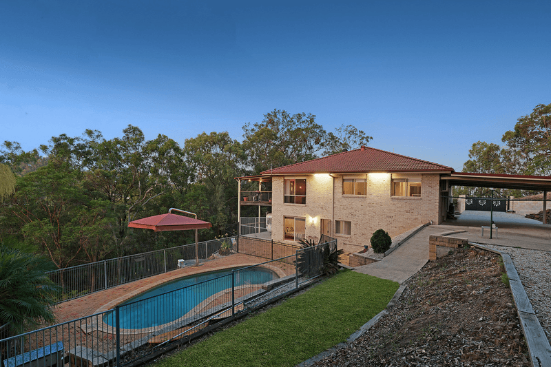 27 Glenrowan Drive, TALLAI, QLD 4213