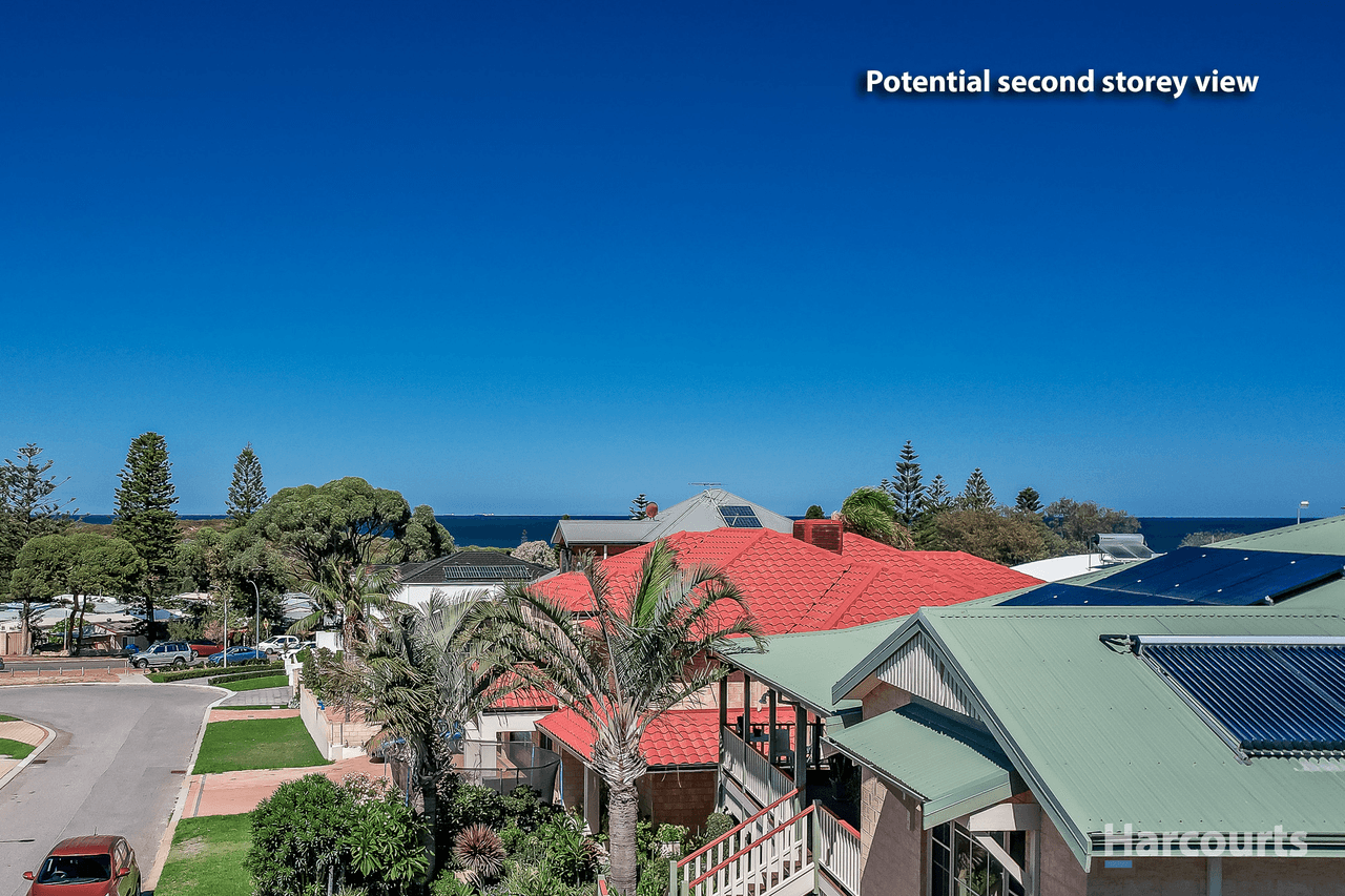 12 First Avenue, BURNS BEACH, WA 6028