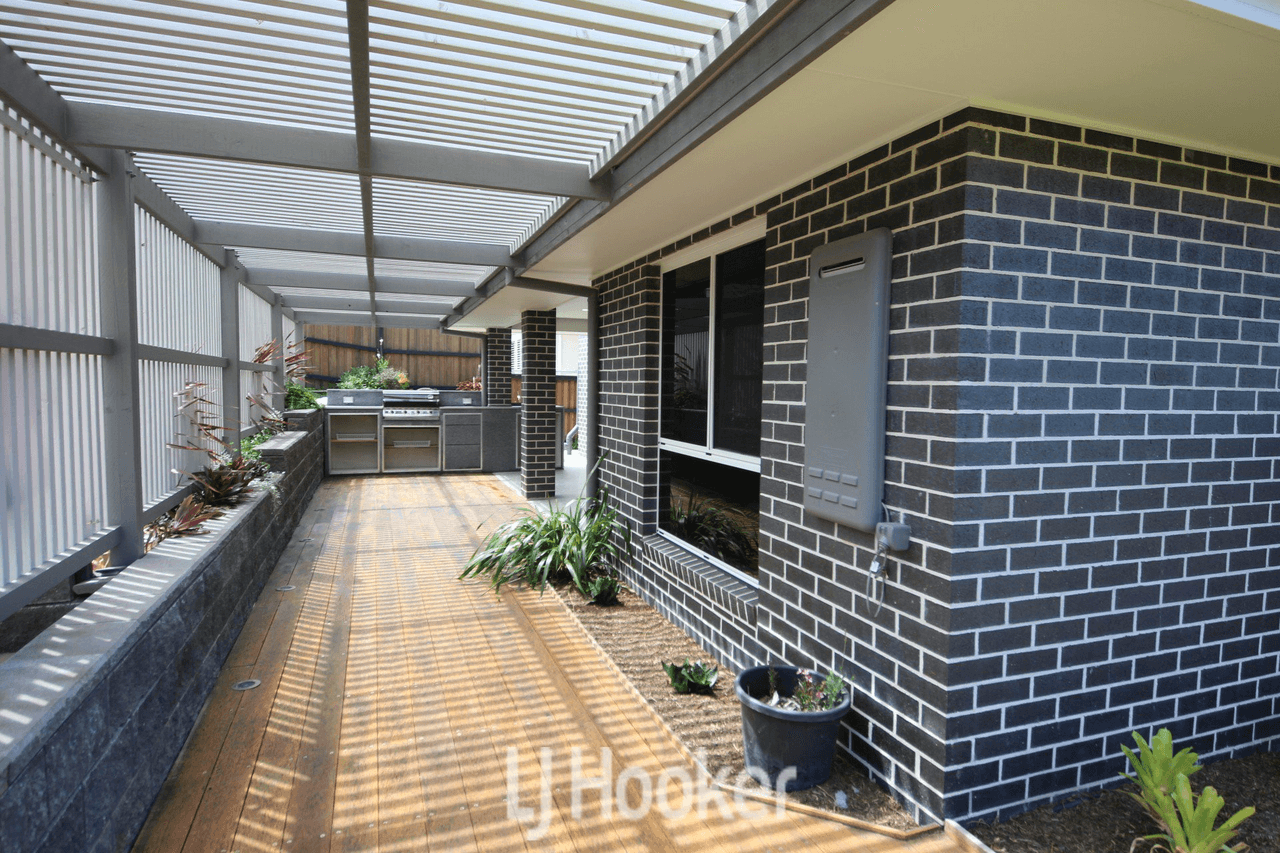 2 Noosa Crescent, RED HEAD, NSW 2430