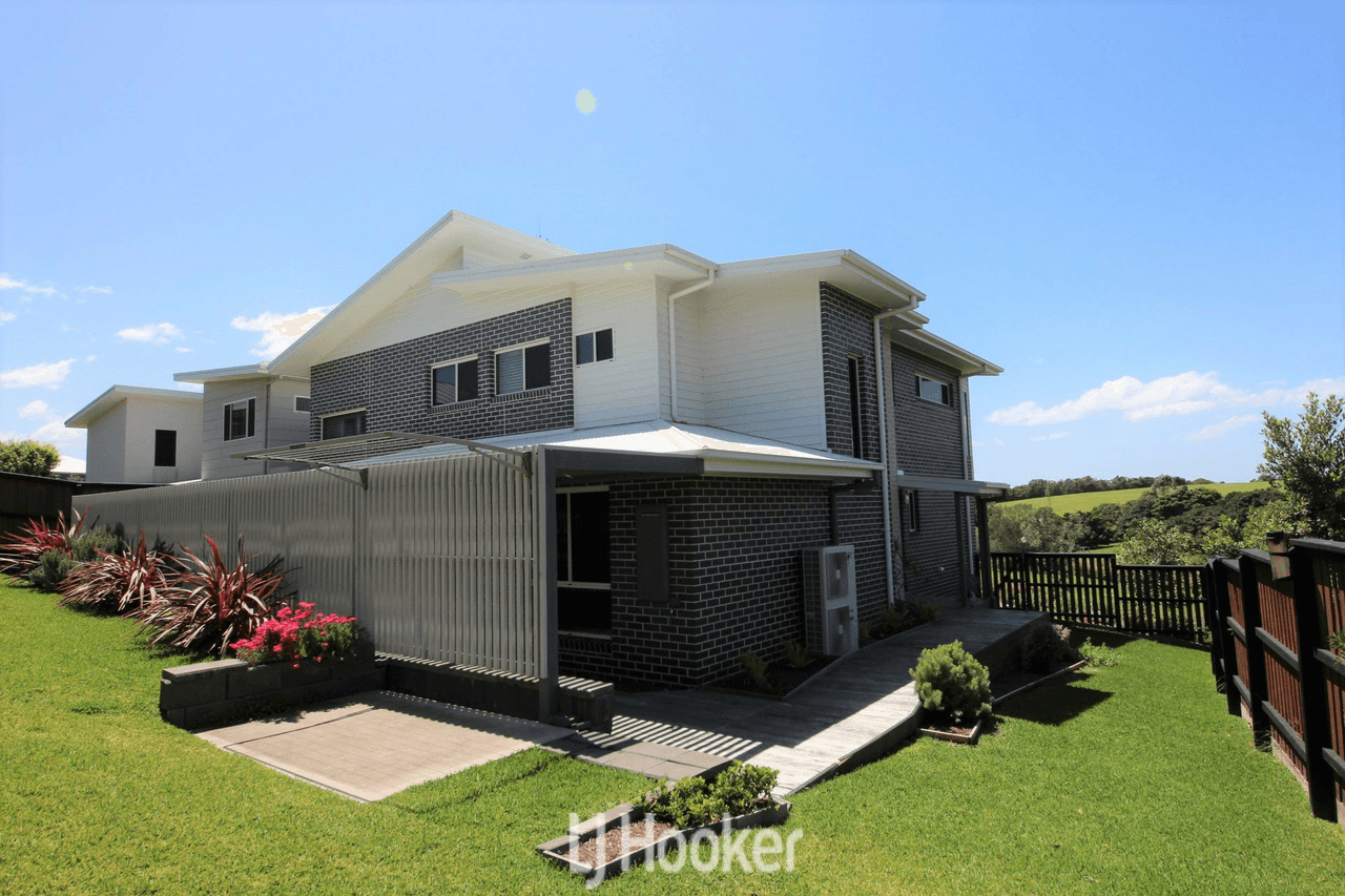 2 Noosa Crescent, RED HEAD, NSW 2430