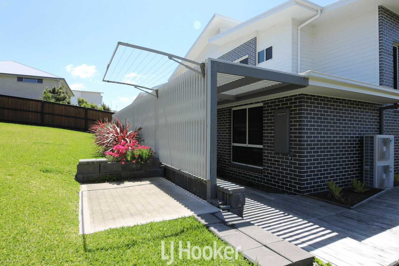 2 Noosa Crescent, RED HEAD, NSW 2430