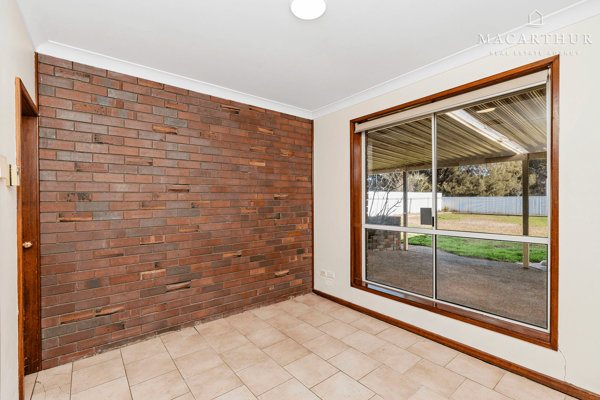 97 Dalkeith Avenue, Lake Albert, NSW 2650