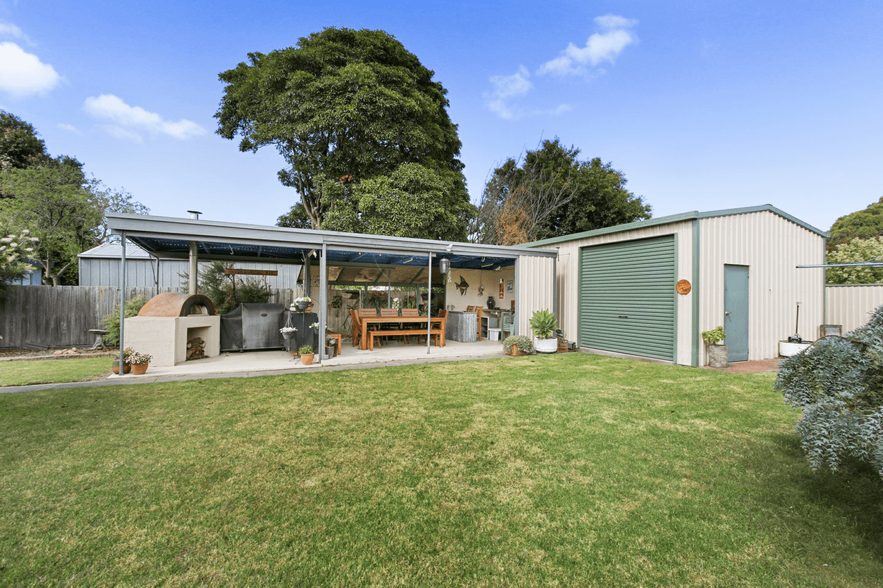 37 Cumming Street, PAYNESVILLE, VIC 3880