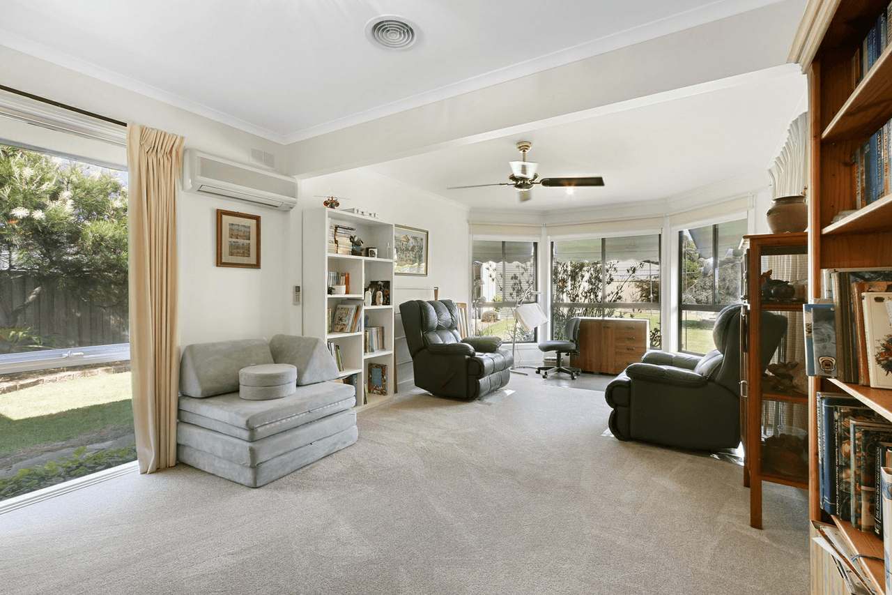 37 Cumming Street, PAYNESVILLE, VIC 3880