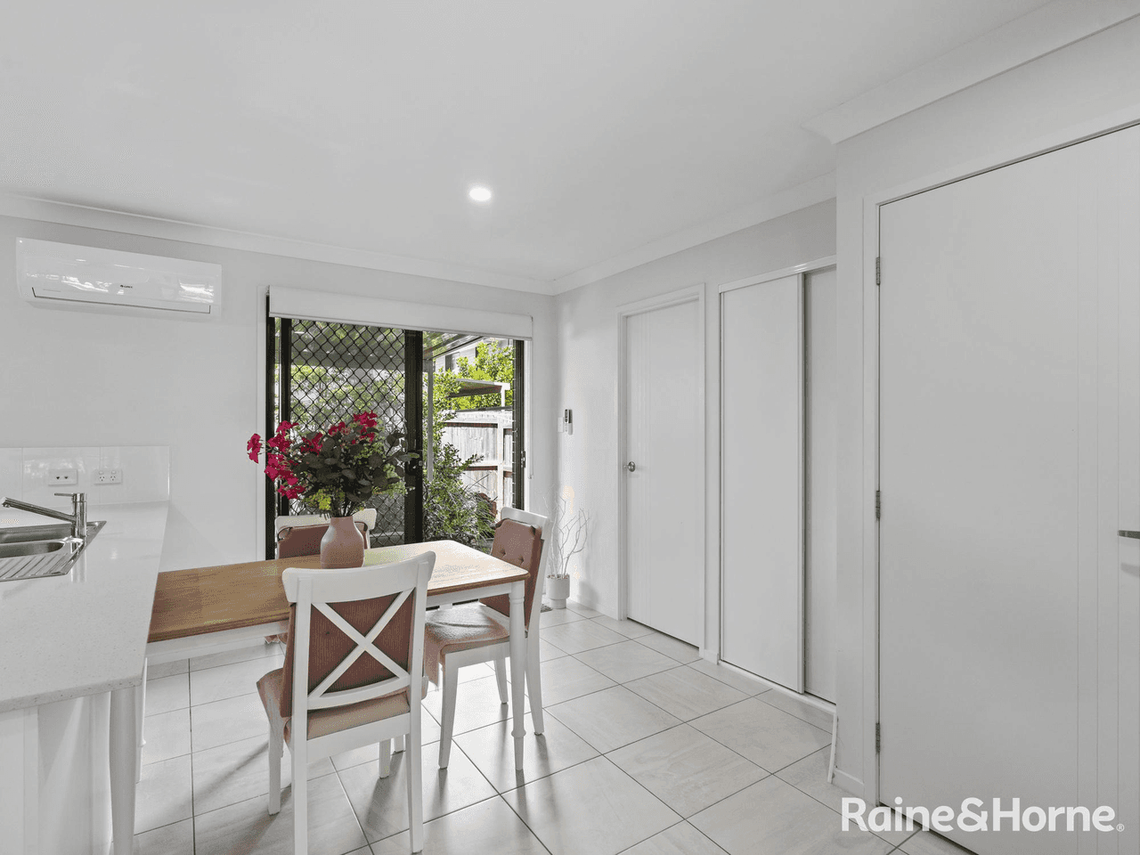 24/11 Rachow Street, THORNLANDS, QLD 4164