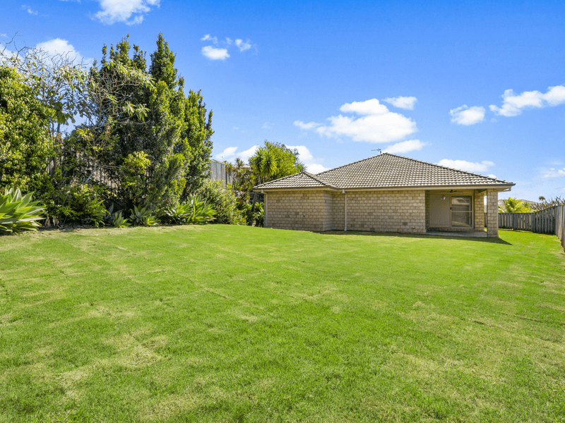 16 Kabi Place, PACIFIC PINES, QLD 4211