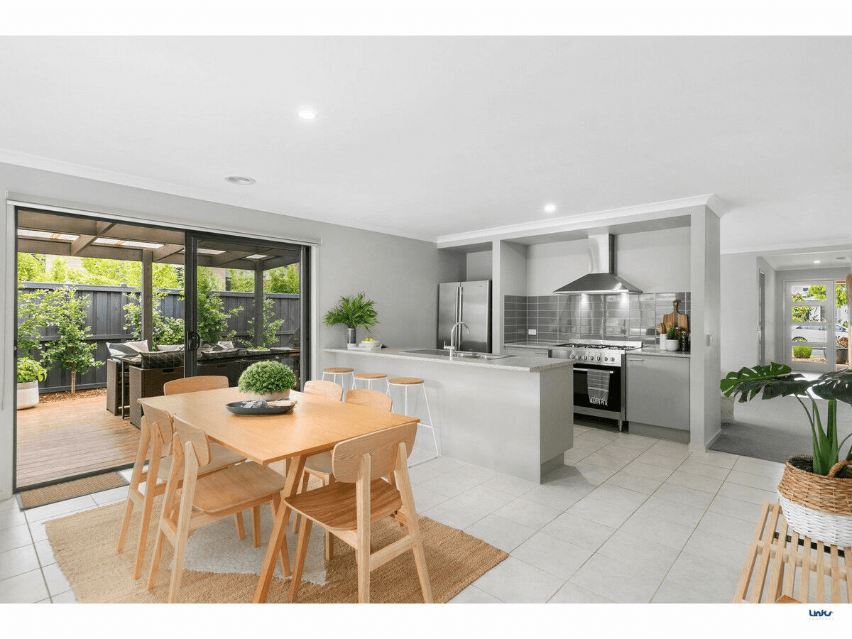 22 Tubular Avenue, Torquay, VIC 3228