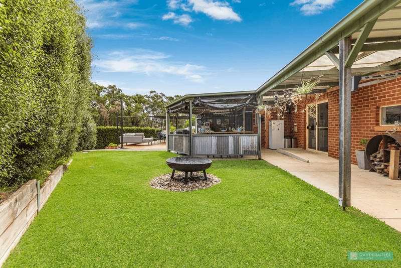 12 Kilby Ct, Kangaroo Flat, VIC 3555