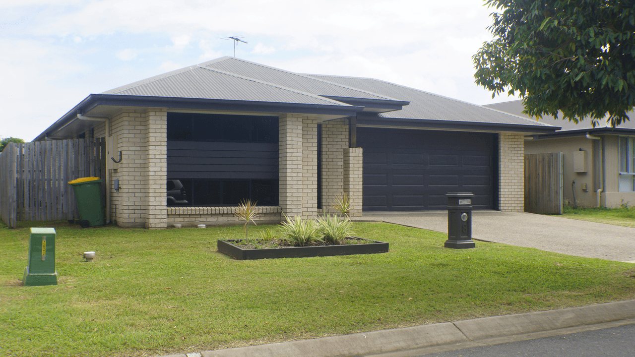 8 Fitzpatrick Street, WALKERSTON, QLD 4751