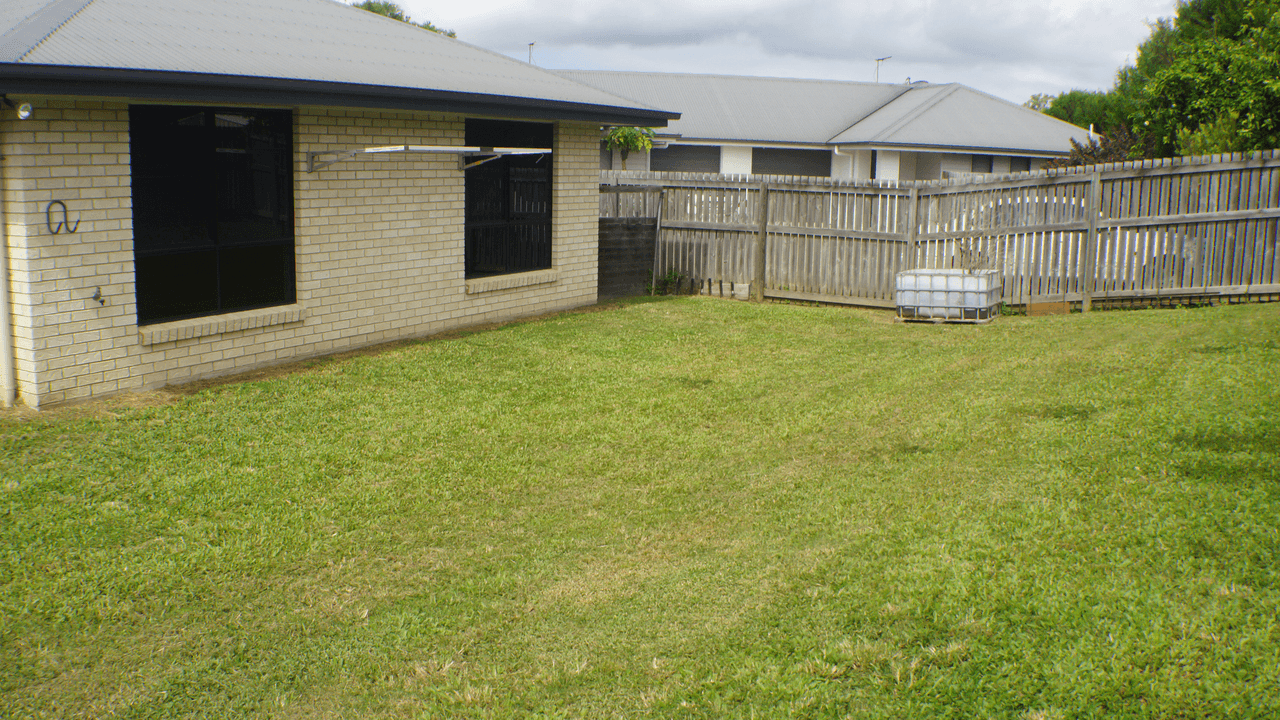 8 Fitzpatrick Street, WALKERSTON, QLD 4751