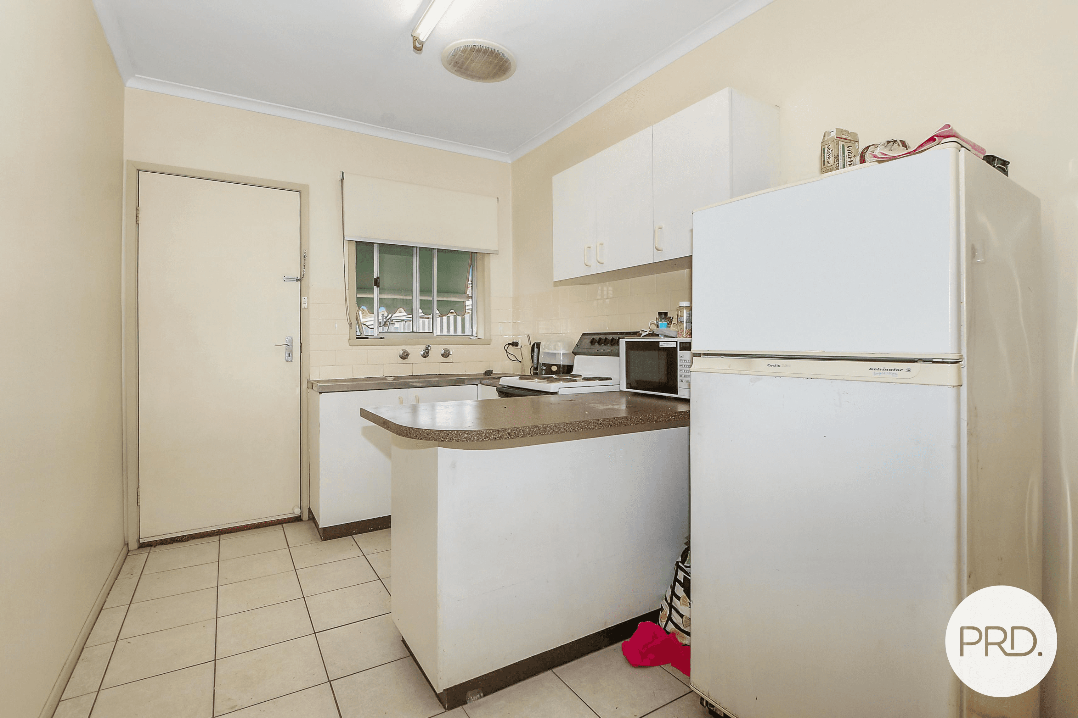 1/309-311 Moore Street, LAVINGTON, NSW 2641