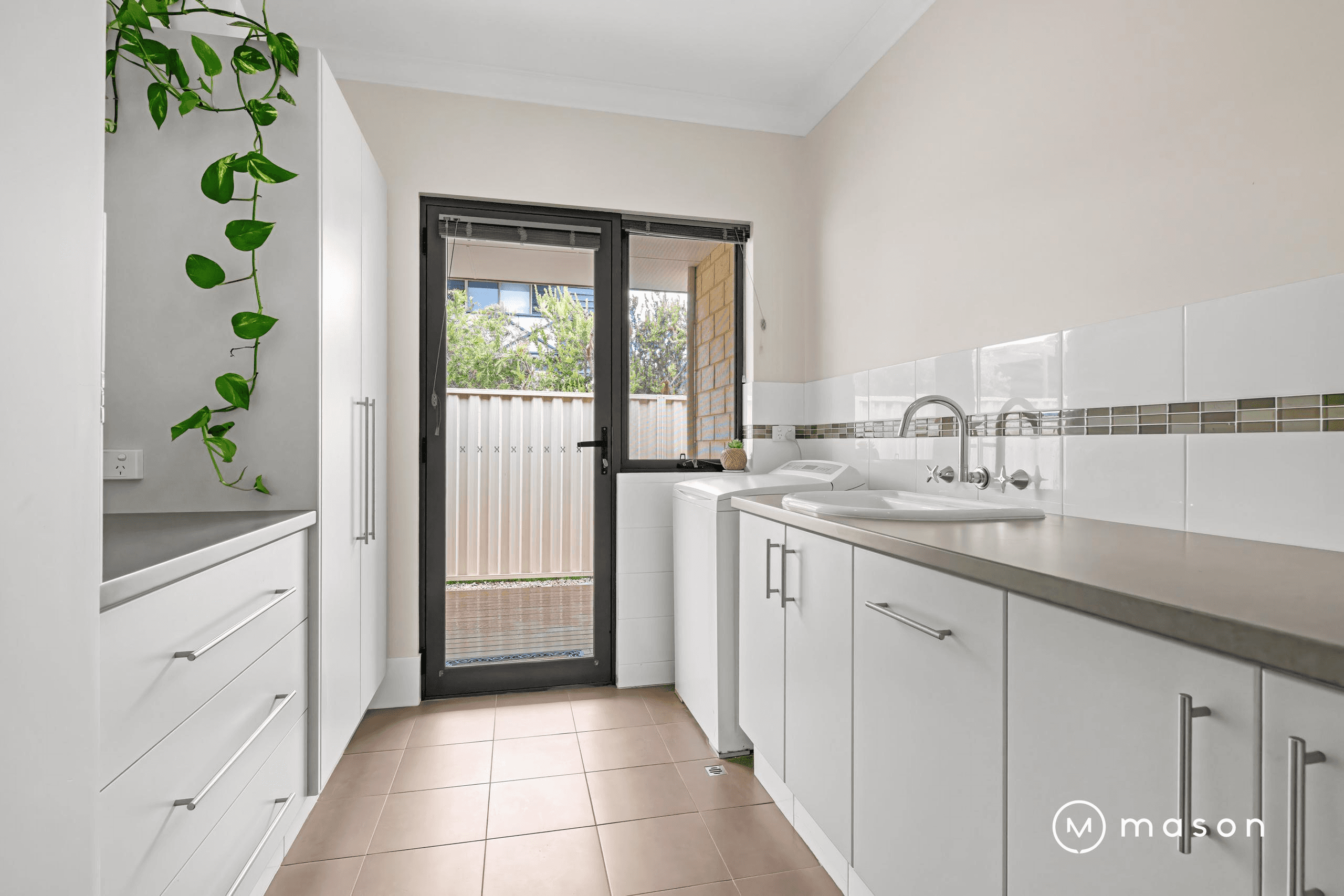 7 Albert Street, LITTLE GROVE, WA 6330