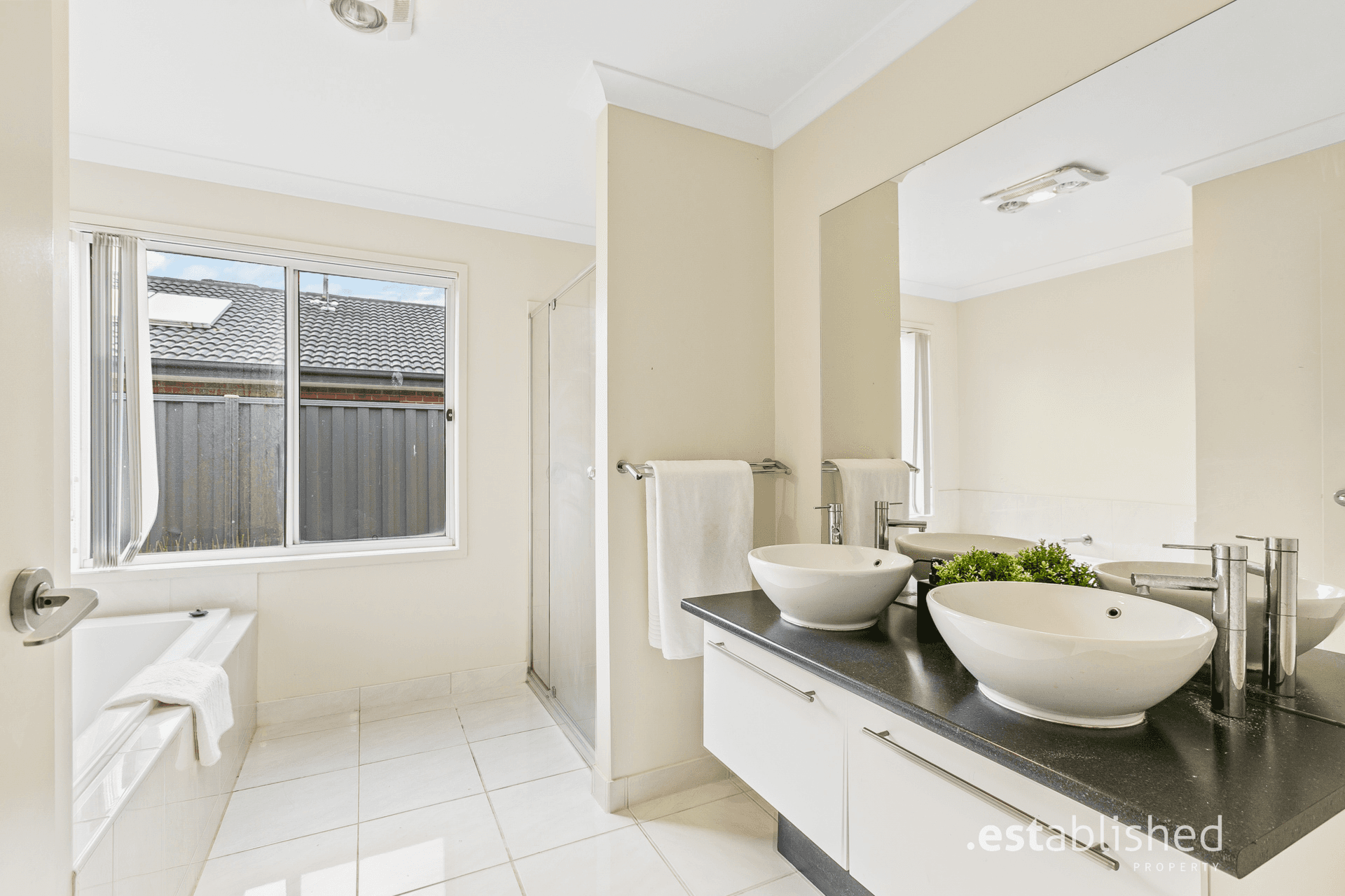 36 Kinglake Drive, MANOR LAKES, VIC 3024