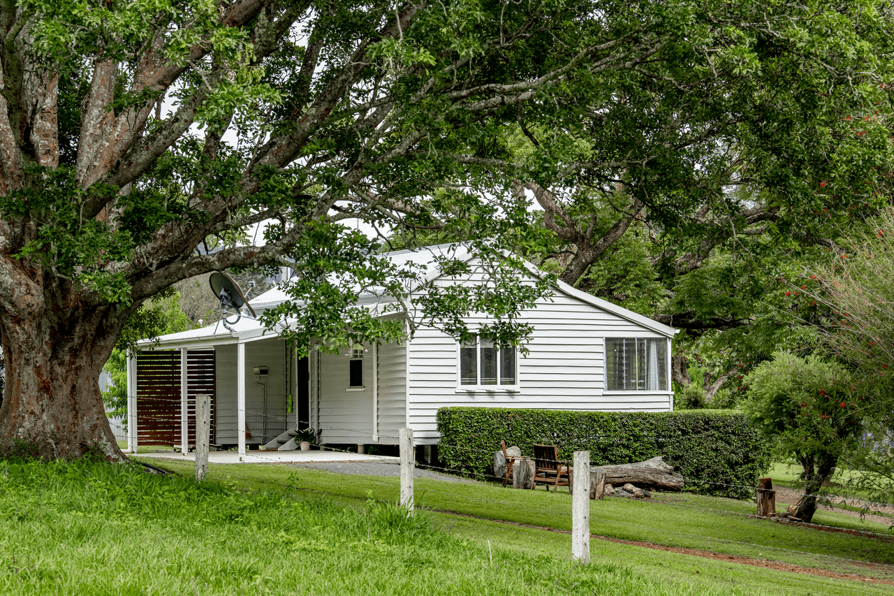 209 Booloumba Creek Road, CAMBROON, QLD 4552