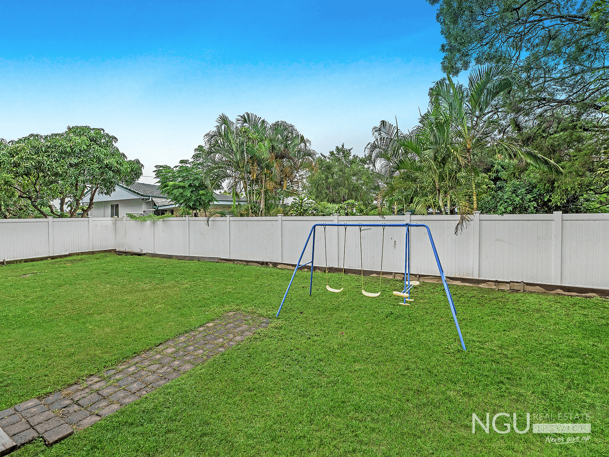 32 Cothill Road, Silkstone, QLD 4304