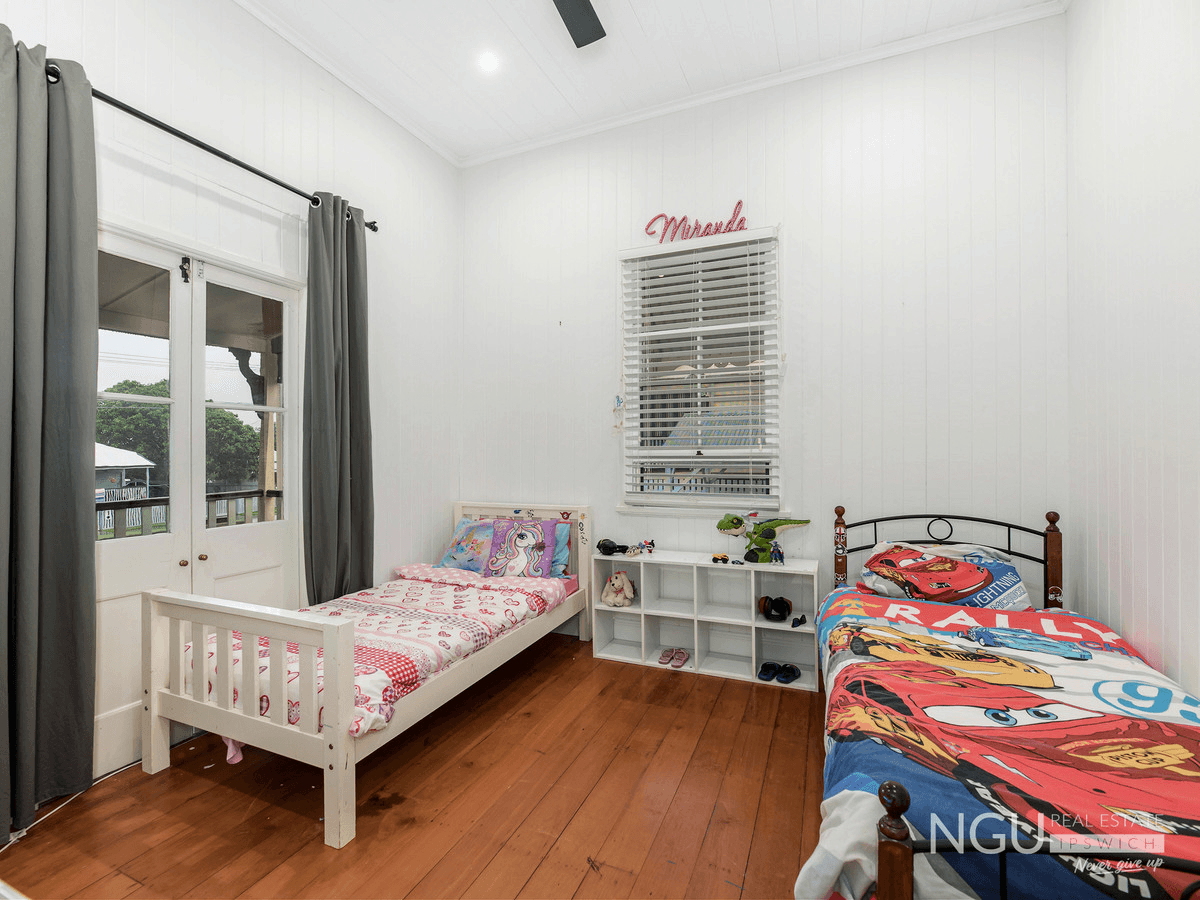 32 Cothill Road, Silkstone, QLD 4304