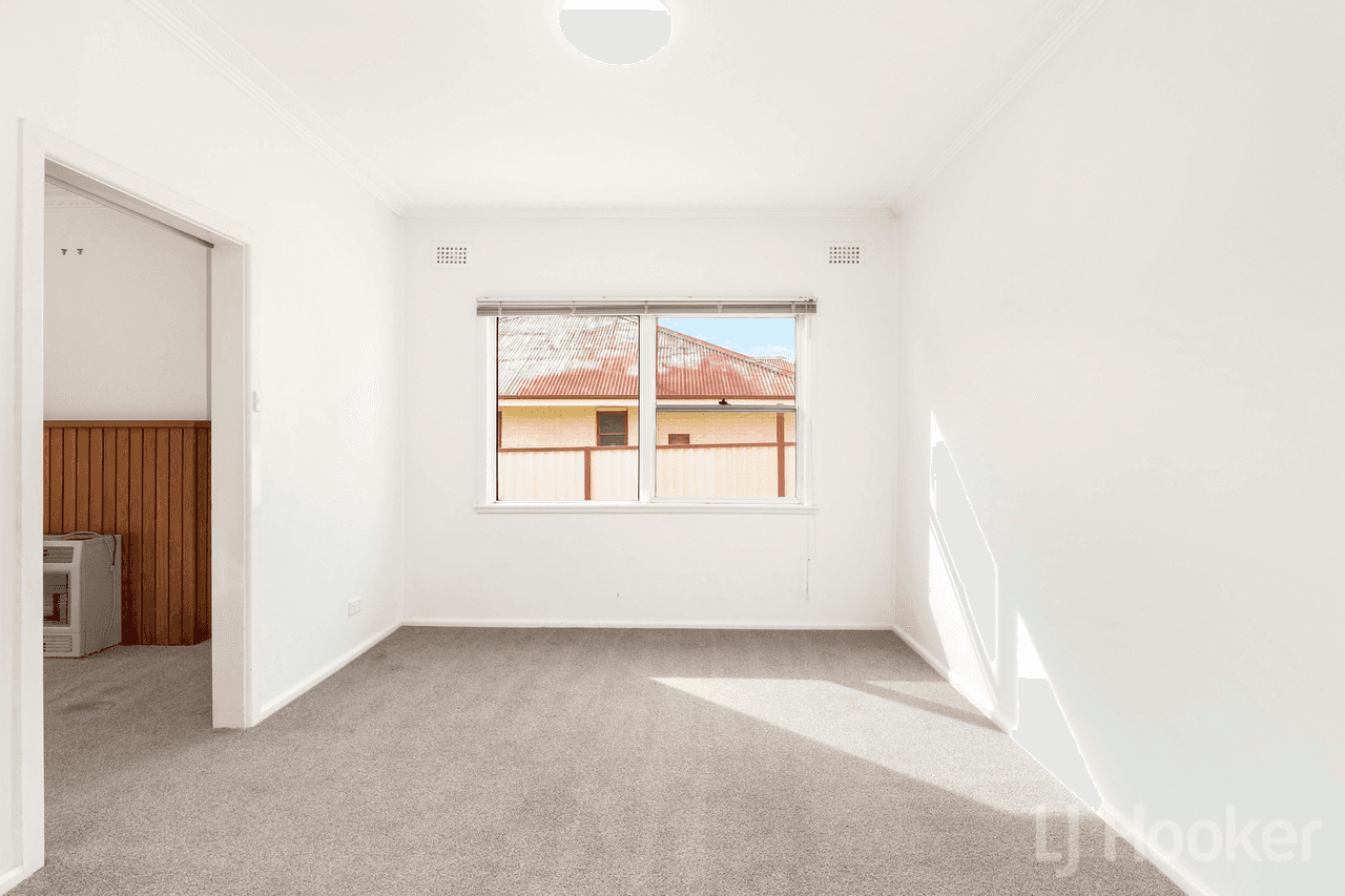 22 Glebe Avenue, QUEANBEYAN, NSW 2620