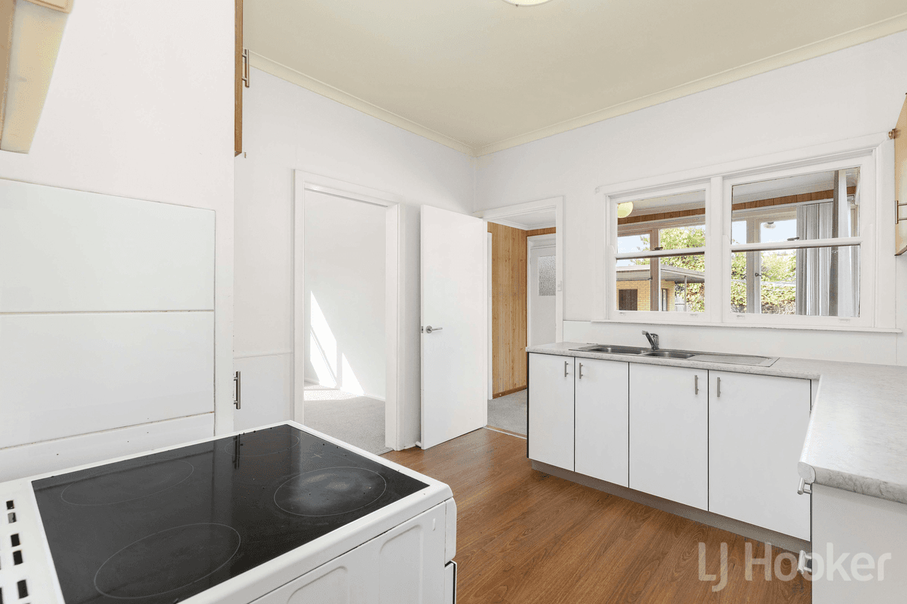 22 Glebe Avenue, QUEANBEYAN, NSW 2620