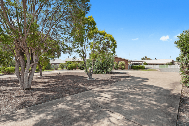 91 Toowoomba Road, OAKEY, QLD 4401