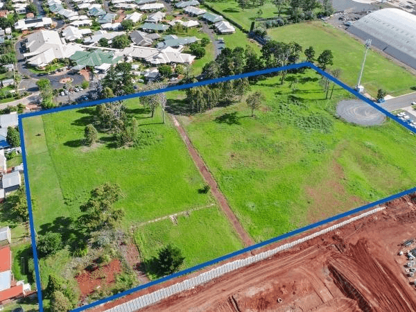 44 Croft Crescent, HARRISTOWN, QLD 4350