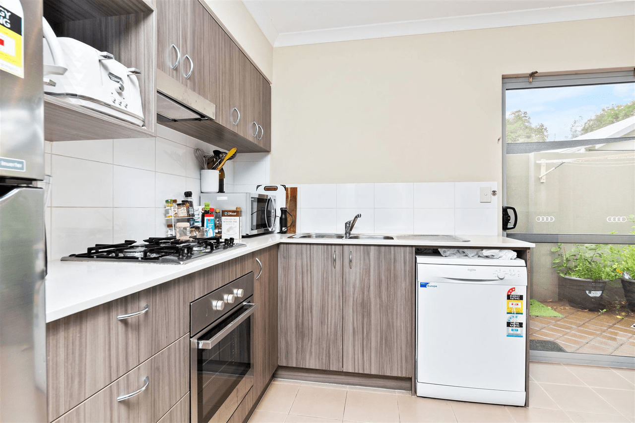 17/39 Simpson Street, APPLECROSS, WA 6153