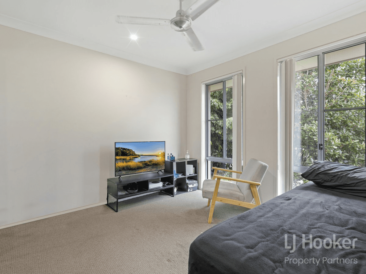 1 Surwold Way, LOGANLEA, QLD 4131