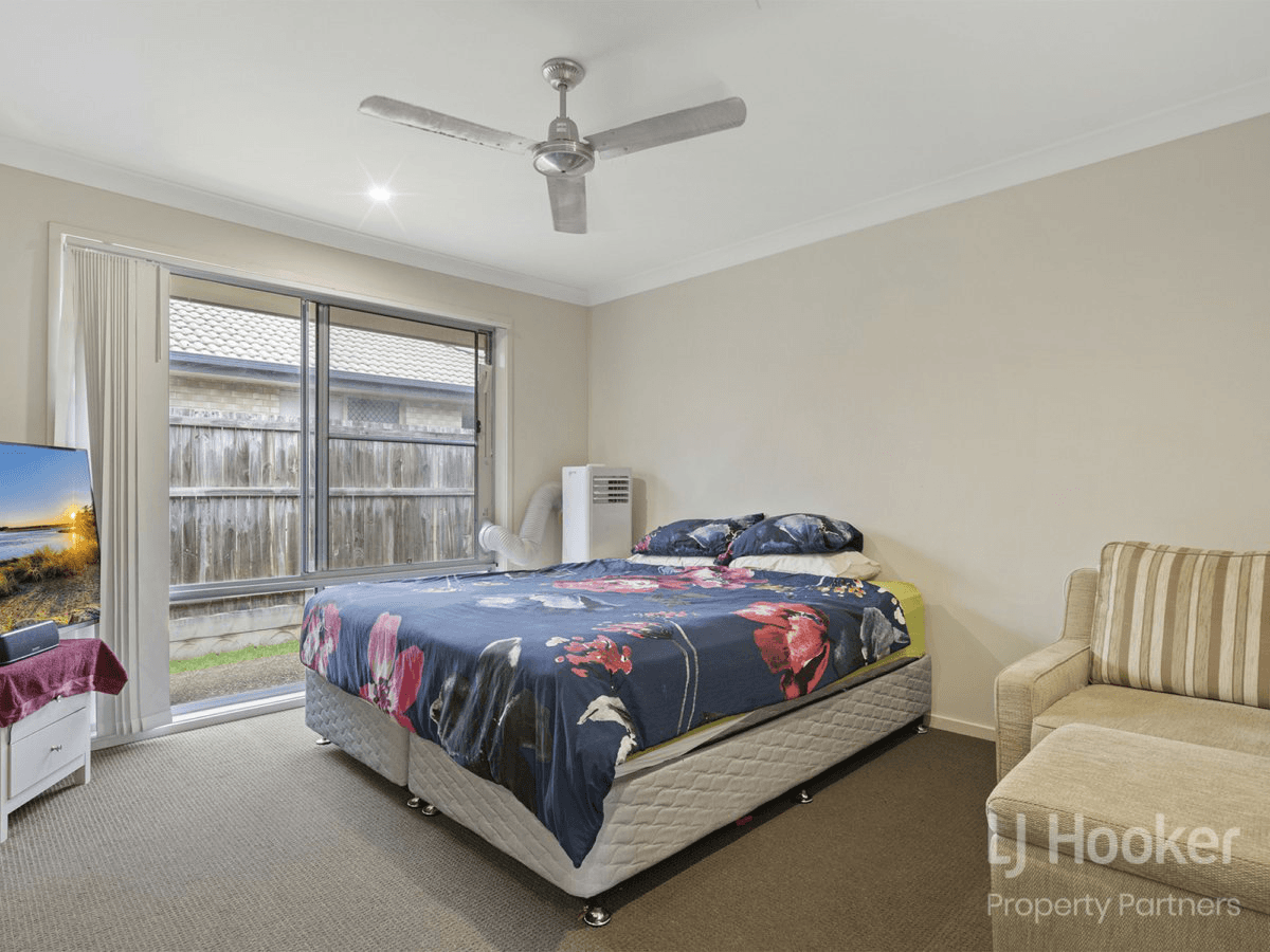 1 Surwold Way, LOGANLEA, QLD 4131