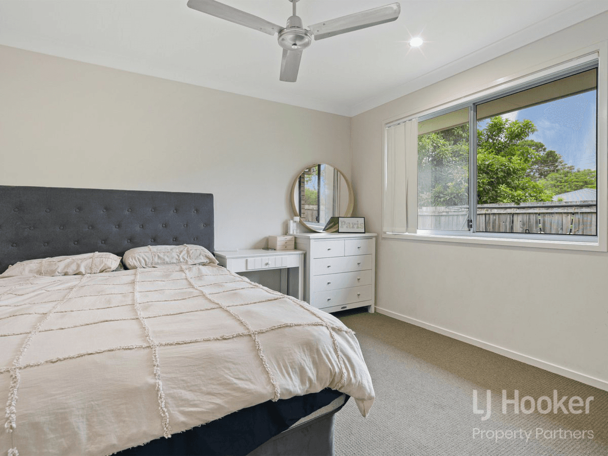 1 Surwold Way, LOGANLEA, QLD 4131