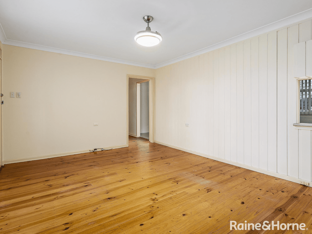 23  Lamont Place, CARTWRIGHT, NSW 2168