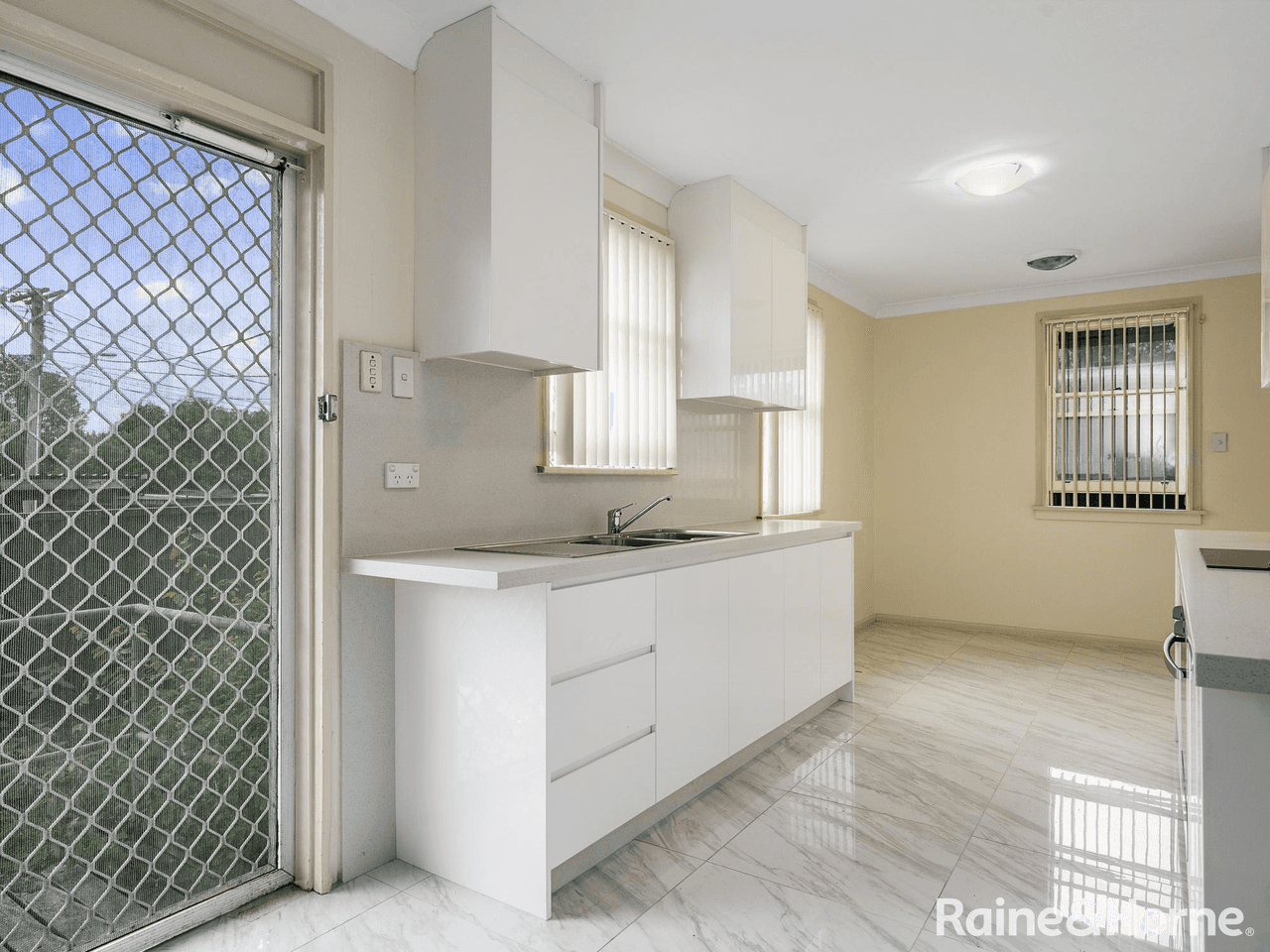 23  Lamont Place, CARTWRIGHT, NSW 2168