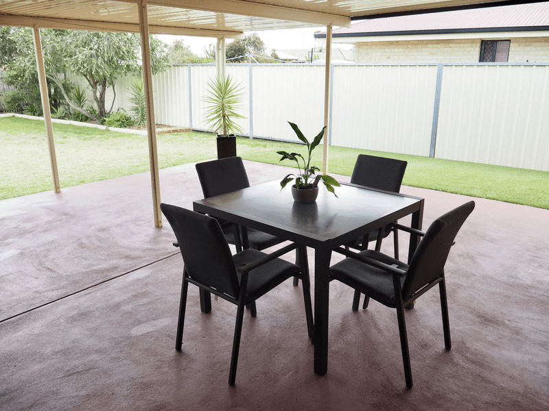 9 Berghofer Drive, Oakey, QLD 4401