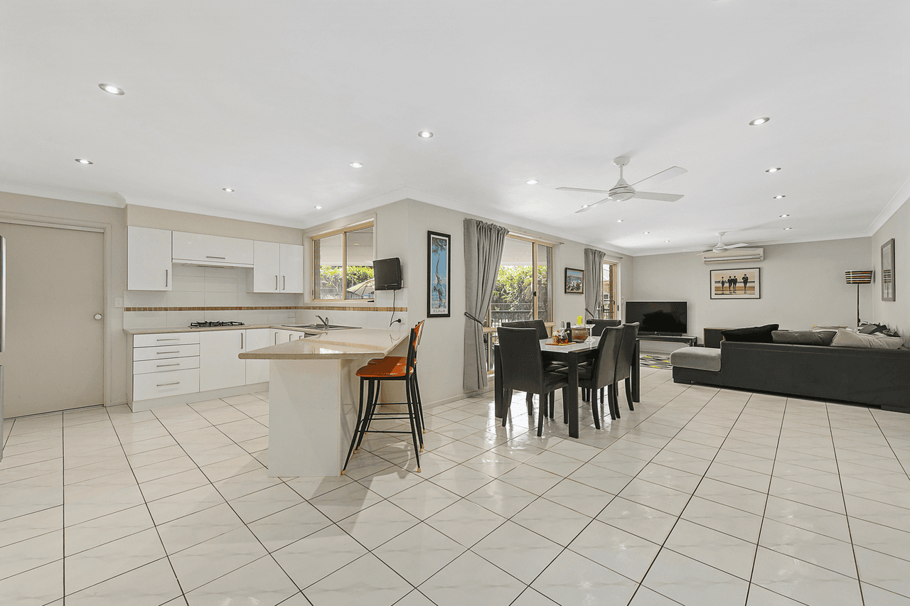 4 Coucal Close, PORT MACQUARIE, NSW 2444