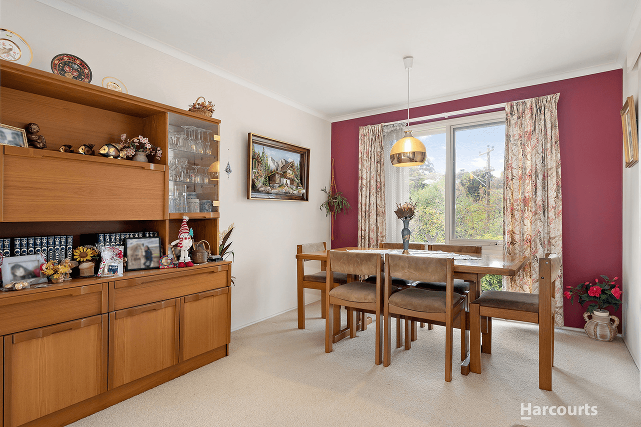 9 Cameron Close, DONVALE, VIC 3111