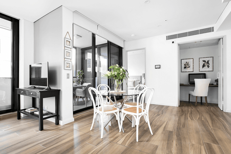 243/17 Howard Avenue, Dee Why, NSW 2099