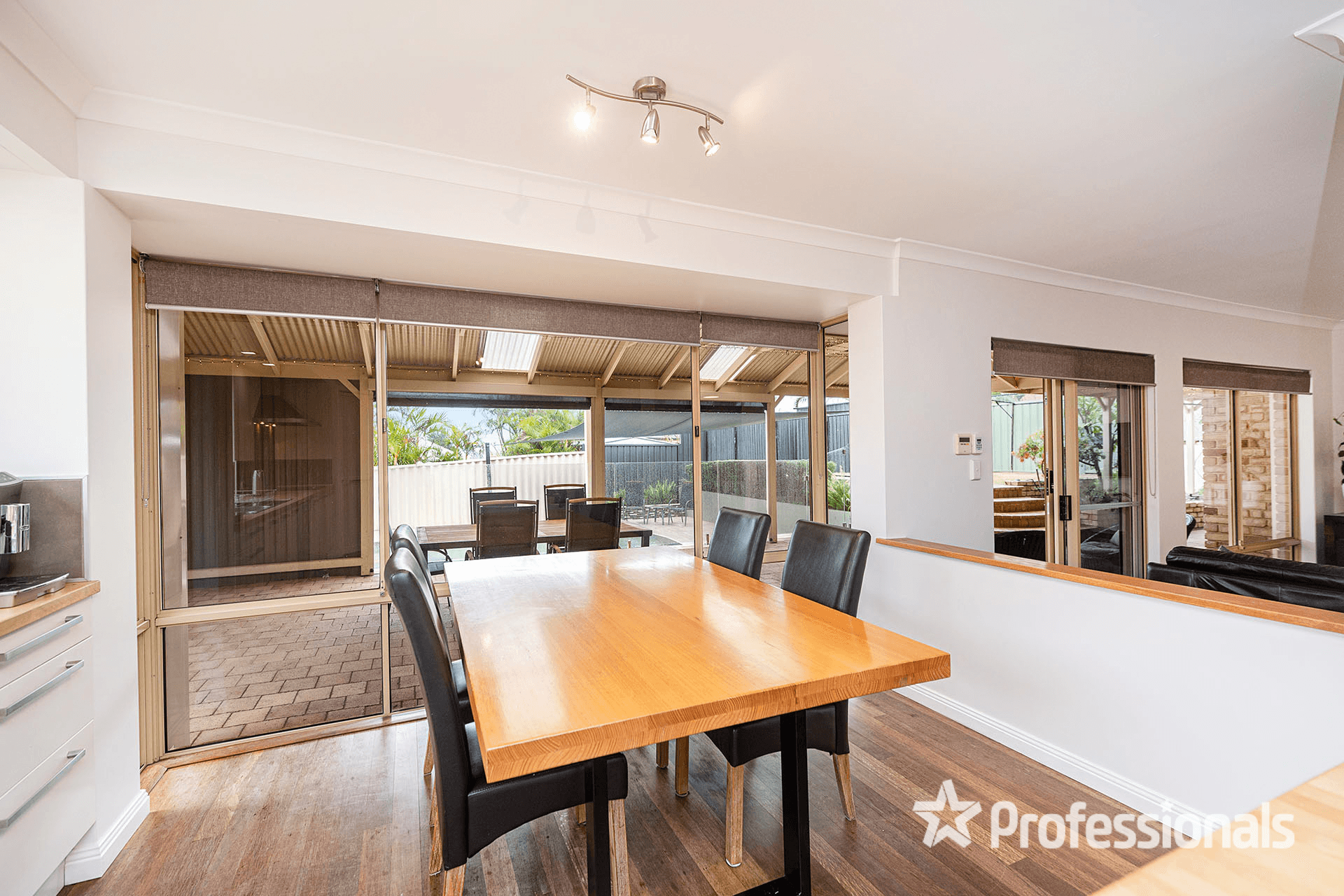 24 Dalton Crescent, KINGSLEY, WA 6026