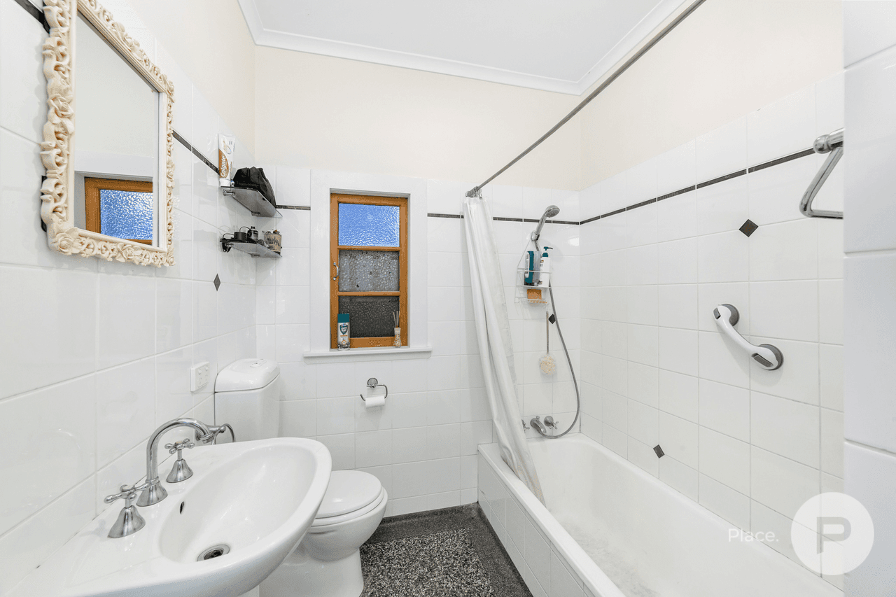 88 Lizzie Street, BARDON, QLD 4065